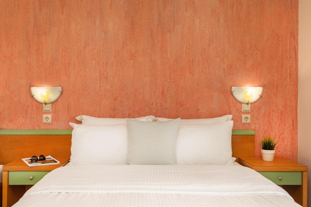 Dias Hotel Platamon エクステリア 写真