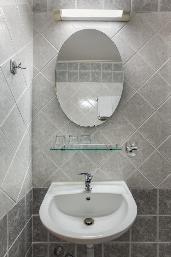 Dias Hotel Platamon エクステリア 写真